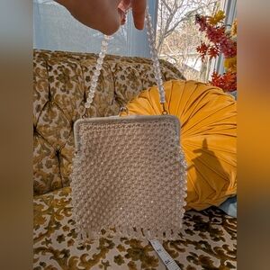 Vintage Handbag In Pearls. 🌸